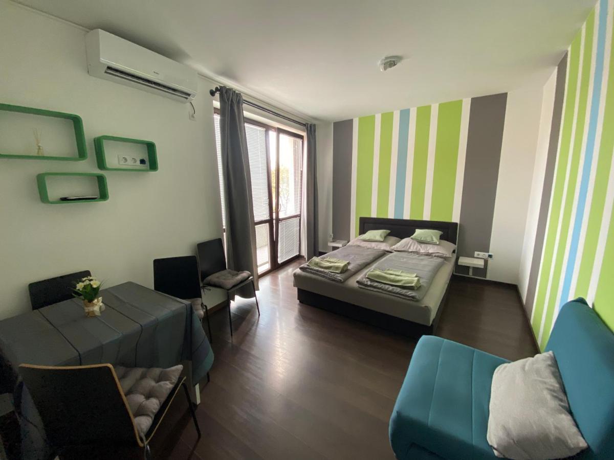 Lexi Classic Apartman Hajdúszoboszló Esterno foto