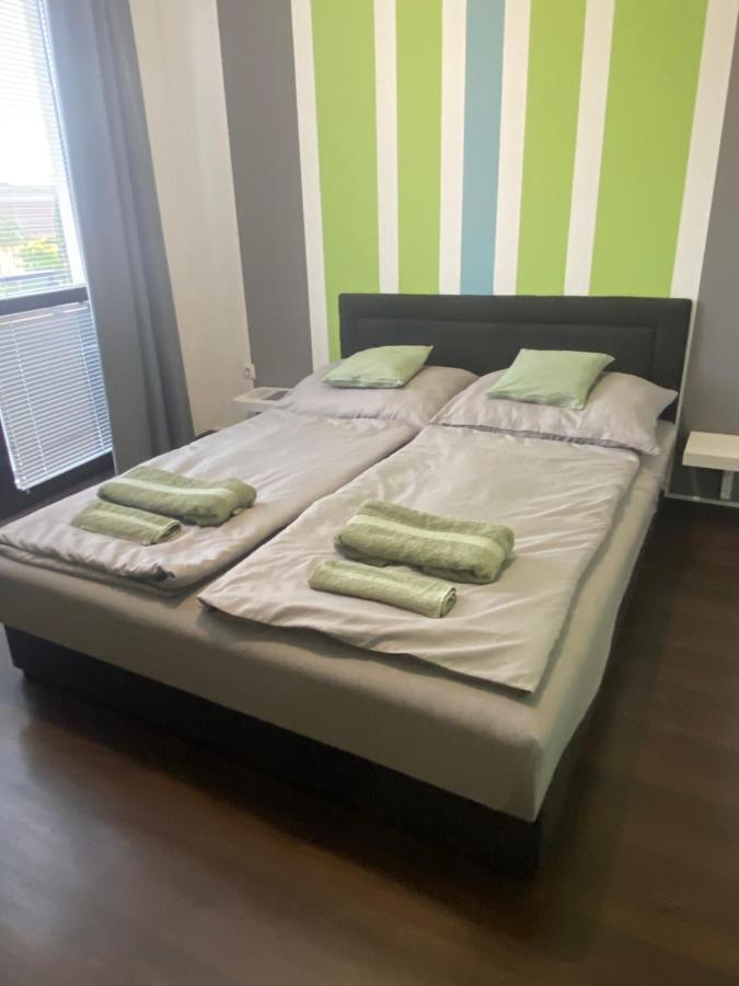 Lexi Classic Apartman Hajdúszoboszló Esterno foto